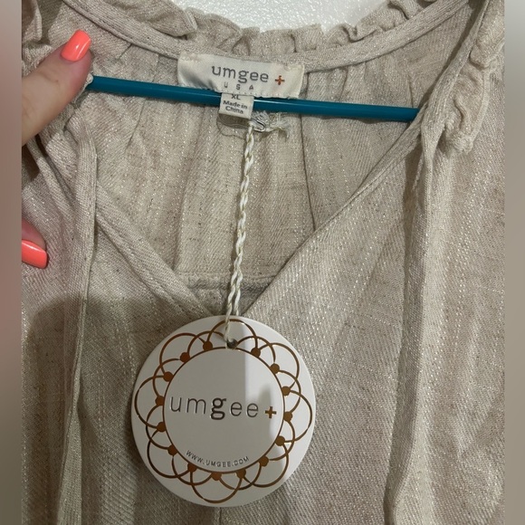 Linen Ruffle Blouse - Picture 4 of 4